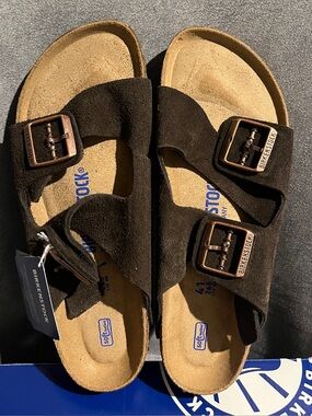 Birkenstock Women’s Arizona Sandals Soft Footbed Suede Mocha Size 10 US